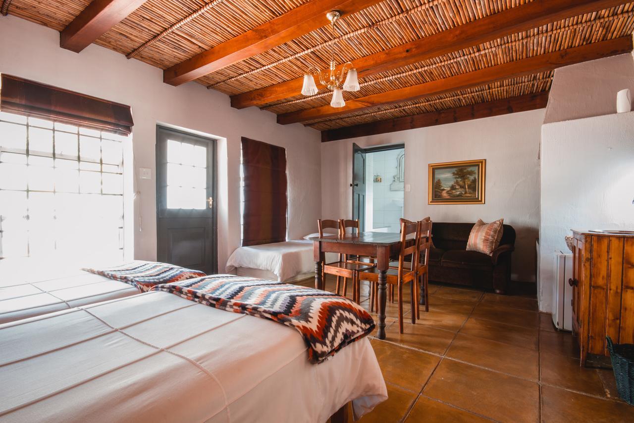 Cypress Cottage Guest House Свелендам Екстериор снимка