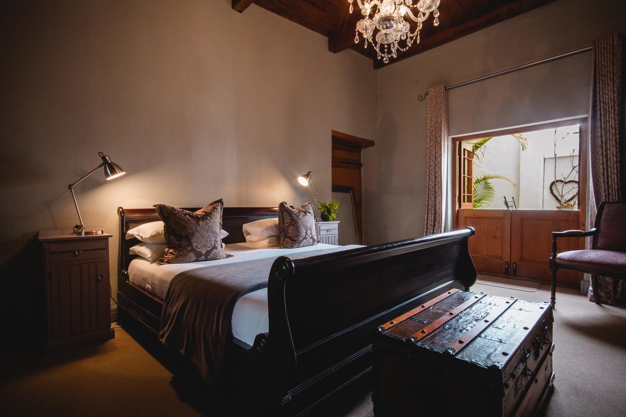 Cypress Cottage Guest House Свелендам Екстериор снимка